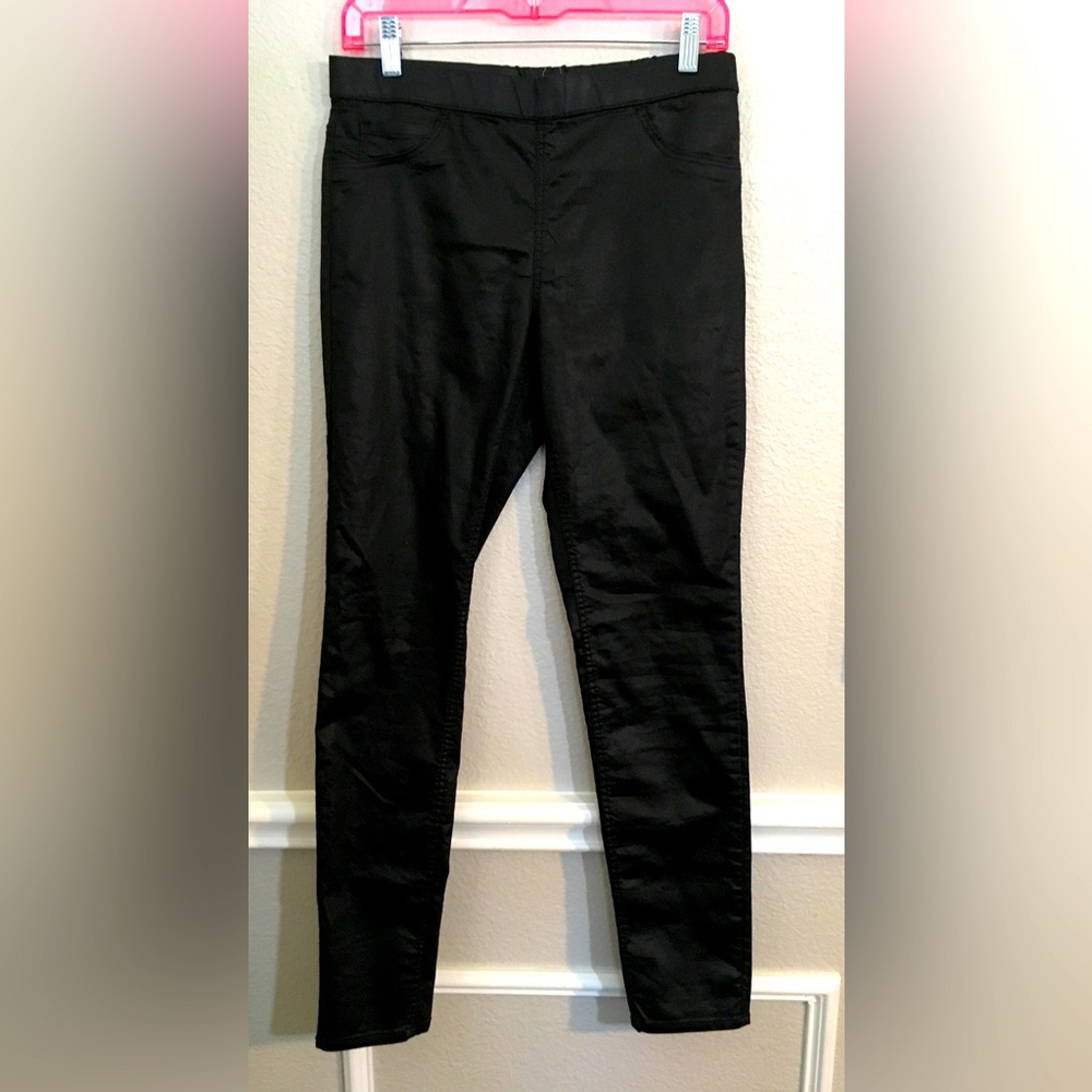 H & M Pull up Pant || Size 12 || Black